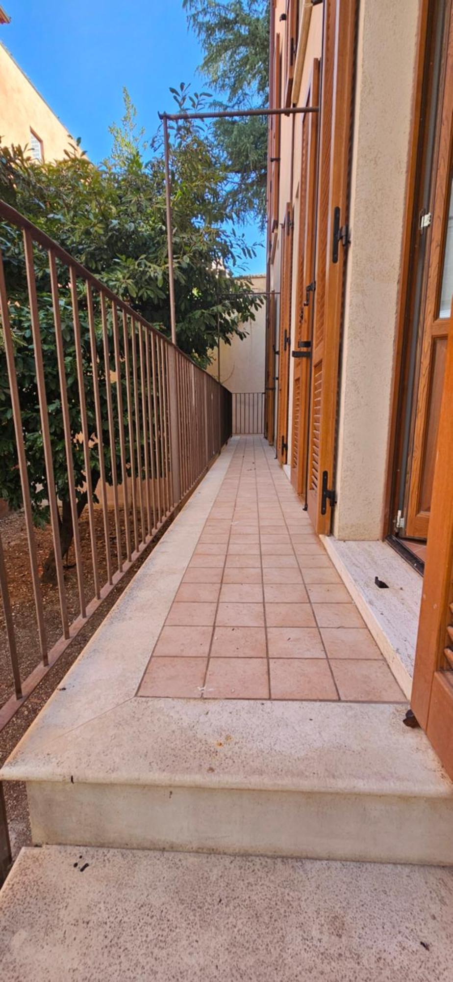 Sotto La Torre Apartment L'Aquila Ngoại thất bức ảnh